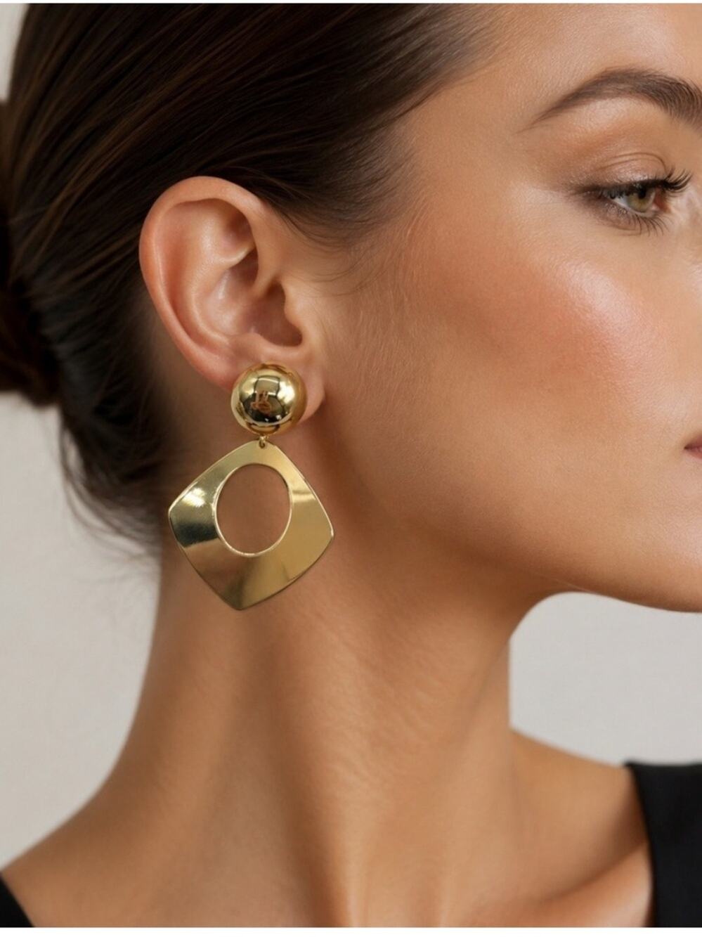 Tuckernuck GOLD LENNON Earring Oversized Modern Statement Jewelry NWT Modern